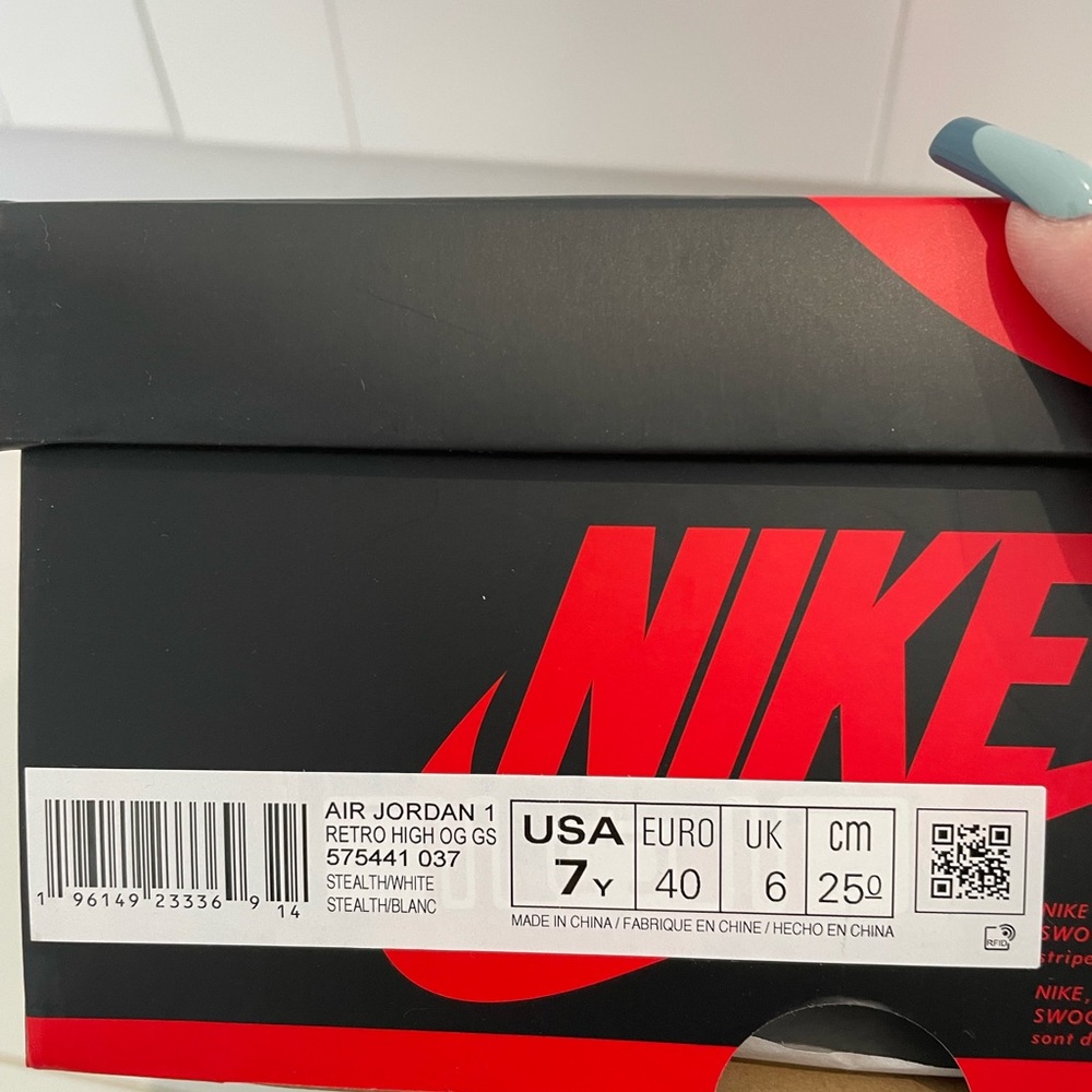 Air Jordan 1 Retro High OG GS- Stealth - Picture 6 of 6